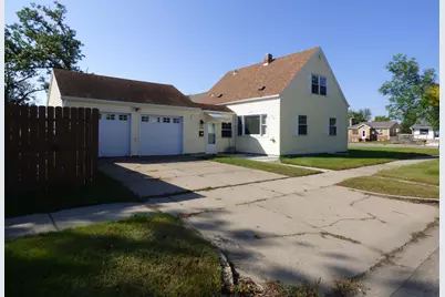 1320 Bemidji Avenue N, Bemidji, MN 56601 - Photo 1