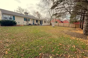 504 19th Ave SW, Willmar, MN 56201 - Photo 2