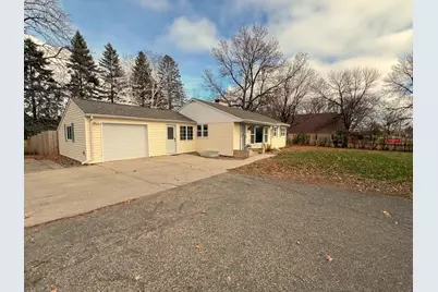 504 19th Avenue SW, Willmar, MN 56201 - Photo 1