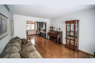 17379 Hayes Avenue, Lakeville, MN 55044 - Photo 12