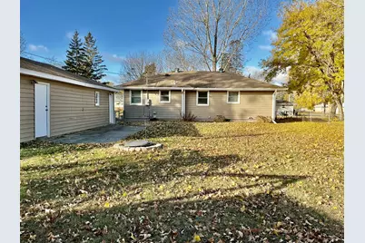 5942 Zenith Avenue N, Brooklyn Center, MN 55429 - Photo 4