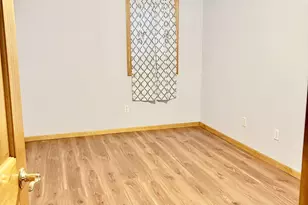 5942 Zenith Ave N, Brooklyn Center, MN 55429 - Photo 2