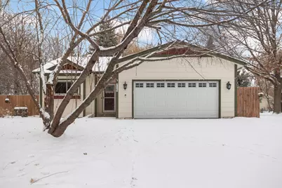 715 Liberty Heights Drive, Chaska, MN 55318 - Photo 2