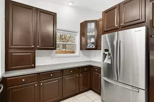 715 Liberty Heights Dr, Chaska, MN 55318 - Photo 8