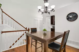 715 Liberty Heights Dr, Chaska, MN 55318 - Photo 4