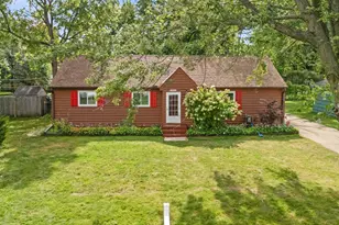 2184 Floral Dr, White Bear Lake, MN 55110 - Photo 4