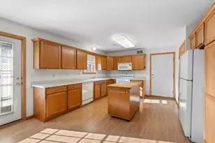 241 6th St SW, Pine Island, MN 55963 - Photo 10