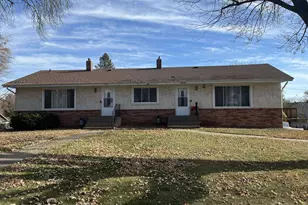 1716 Frank St, Maplewood, MN 55109 - Photo 1