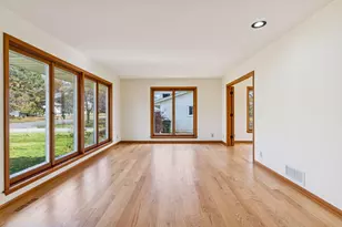 958 Woodlynn Ave, Roseville, MN 55113 - Photo 20