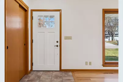 958 Woodlynn Avenue, Roseville, MN 55113 - Photo 18