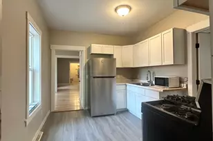 810 30th Ave N, Minneapolis, MN 55411 - Photo 2