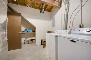 361 Elan Ct, Woodbury, MN 55125 - Photo 52