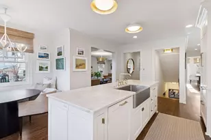 2125 Kenwood Pkwy, Minneapolis, MN 55405 - Photo 12