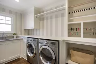 2125 Kenwood Pkwy, Minneapolis, MN 55405 - Photo 28