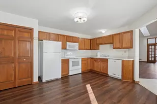 7516 Ojibway Park Rd, Woodbury, MN 55125 - Photo 16