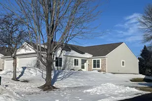 7516 Ojibway Park Rd, Woodbury, MN 55125 - Photo 2
