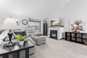 2730 213th St W, Farmington, MN 55024 - Photo 2