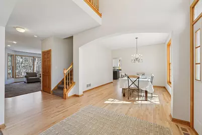 7483 Moccasin Trail, Chanhassen, MN 55317 - Photo 10