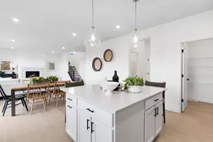 4618 Buckingham Dr NW, Rochester, MN 55901 - Photo 2