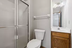 805 Southcross Dr E, Burnsville, MN 55306 - Photo 16