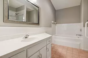 805 Southcross Dr E, Burnsville, MN 55306 - Photo 14