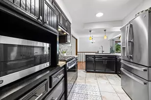 8600 Northwood Pkwy, New Hope, MN 55427 - Photo 14