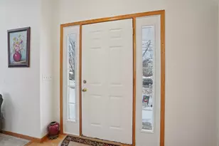 3913 Oxford Dr, Woodbury, MN 55125 - Photo 10