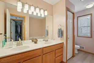 3913 Oxford Dr, Woodbury, MN 55125 - Photo 28