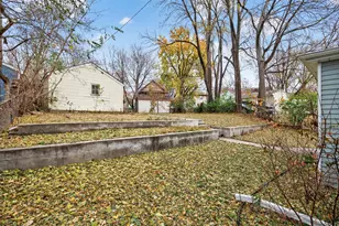 2046 James Ave N, Minneapolis, MN 55411 - Photo 22