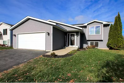 961 Carolina Parkway NW, Hutchinson, MN 55350 - Photo 1