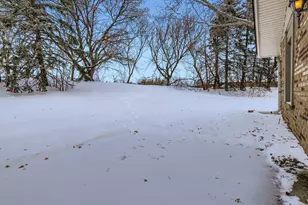 1935 Harbor Ln N, Plymouth, MN 55447 - Photo 28