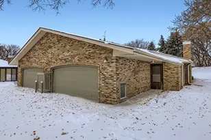 1935 Harbor Ln N, Plymouth, MN 55447 - Photo 2