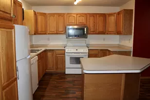 311 Kendall Ave S, Thief River Falls, MN 56701 - Photo 12