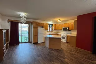 311 Kendall Ave S, Thief River Falls, MN 56701 - Photo 14