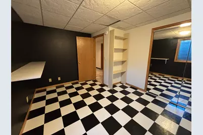 311 Kendall Avenue S, Thief River Falls, MN 56701 - Photo 30