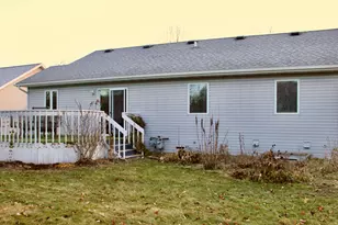 311 Kendall Ave S, Thief River Falls, MN 56701 - Photo 2