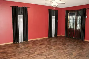 311 Kendall Ave S, Thief River Falls, MN 56701 - Photo 10