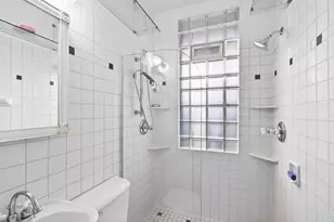 300 Marshall Ave, Saint Paul, MN 55102 - Photo 18