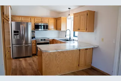 1048 Prairie Ridge Lane, Lester Prairie, MN 55354 - Photo 8