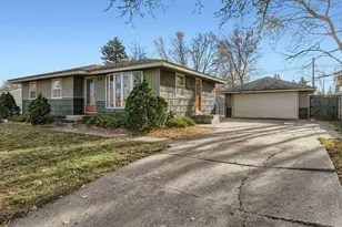 80 Sherrie Ln, Woodbury, MN 55125 - Photo 22