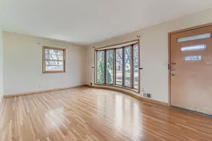 80 Sherrie Ln, Woodbury, MN 55125 - Photo 8