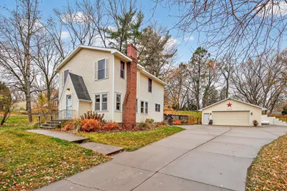 1895 Howard Street N, Maplewood, MN 55109 - Photo 1