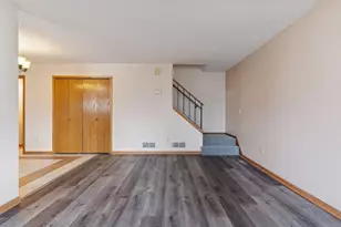 410-4 White Bear Pkwy, White Bear Lake, MN 55110 - Photo 8