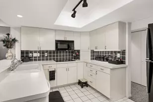 6105 Lincoln Dr, Edina, MN 55436 - Photo 16