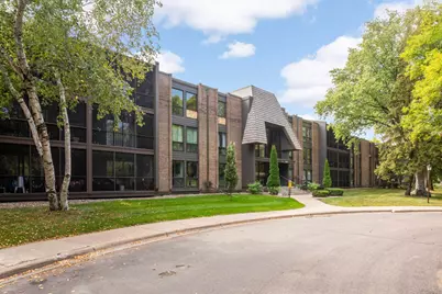 6105 Lincoln Drive #136, Edina, MN 55436 - Photo 6