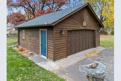 2695 Harvester Avenue E, Maplewood, MN 55119 - Photo 34