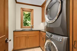 4902 Beacon Hill Rd, Minnetonka, MN 55345 - Photo 20