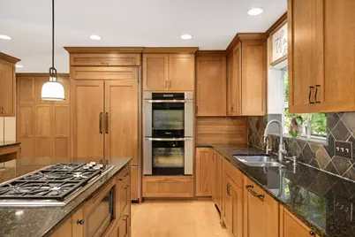 4902 Beacon Hill Road, Minnetonka, MN 55345 - Photo 18