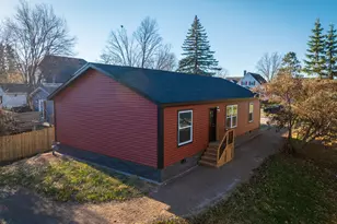 422 Court Ave N, Sandstone, MN 55072 - Photo 1