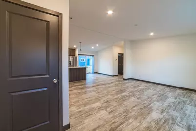 422 Court Avenue N, Sandstone, MN 55072 - Photo 6